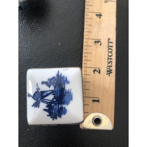 Vtg Crown West Hand Painted Footed Porcelain Trinket Boxes Set Dutch Windmill - Picture 6 of 9